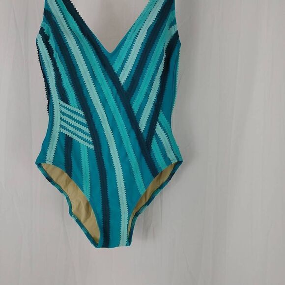 GOTTEX size 6 stripe Blue Teal Zig Zag Stripe One-Piece Swimsuit 818151. - Picture 2 of 7